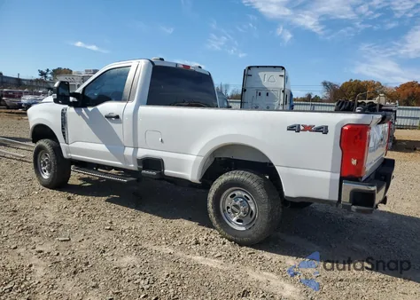 2024 Ford F350 Super Duty z USA, uszkodzony, nr VIN 1FTRF3BA6RED24177
